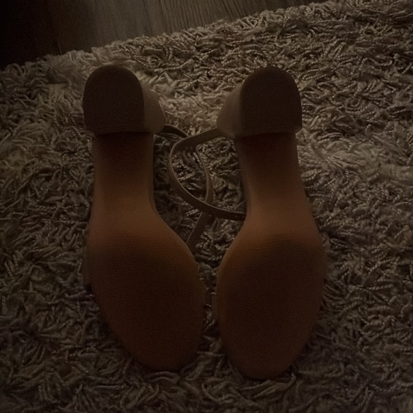 Nude elelax heels - Picture 2 of 2